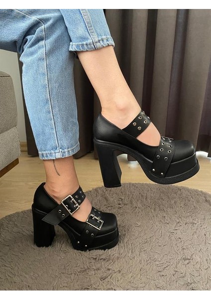 Kadın Sıyah Deri Iki Tokalı Kapsul Detaylı 12 cm Platform Topuklu Ayakkabı fiyatları