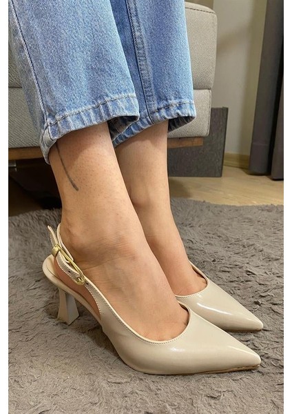 Kadın Krem Rugan Sivri Burun Arkası Acık 8 cm Topuklu Ayakkabı fırsatları