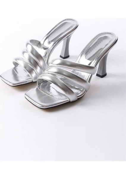 Kadın Gümüş 9 cm Kadeh Topuklu Terlik modelleri