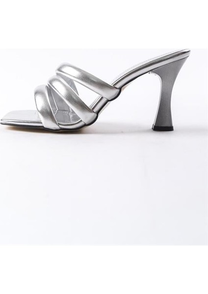 Kadın Gümüş 9 cm Kadeh Topuklu Terlik fırsatları