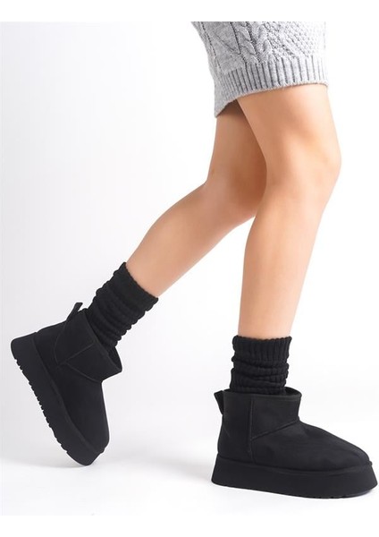 Kadın Siyah Süet Içi Kürklü Kalın Tabanli (4,5 cm ) Mini Kısa Bot modelleri