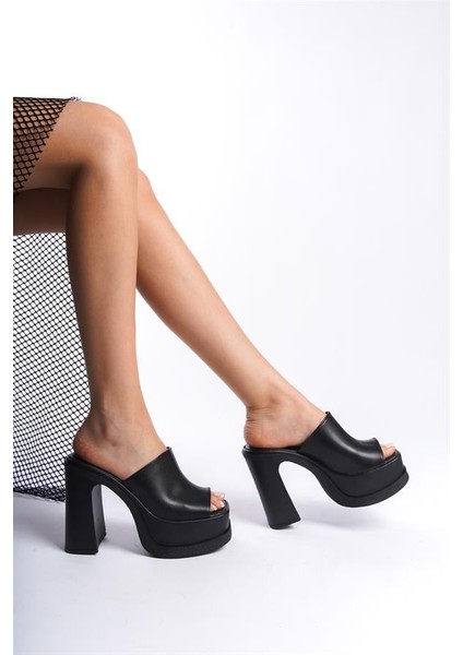 Kadın Siyah Geniş Bantlı (12 cm ) Platform Topuklu Terlik