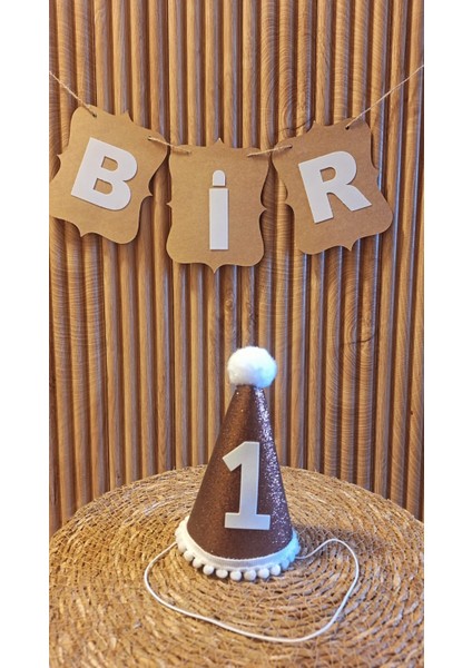 1 Yaş Şapka Beyaz Ponponlu Şapka Doğum Günü Şapkası Bir Şapka Ponponlu Simli Eva