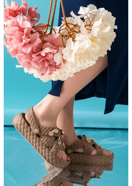 Kadın Eva Taşlı Yüksek Ölçekli Kaymaz Taban Günlük Plaj Deniz Havuz Banyo Ev Terliği fiyatları