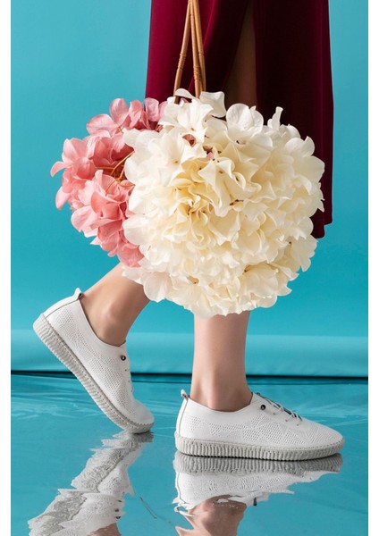 Toulon Hakiki Deri Beyaz Kadın Deri Babet fiyatları