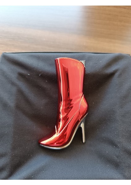 Kadınlara Özel Topuklu Çizme Görünümlü Hediyelik Çakmak