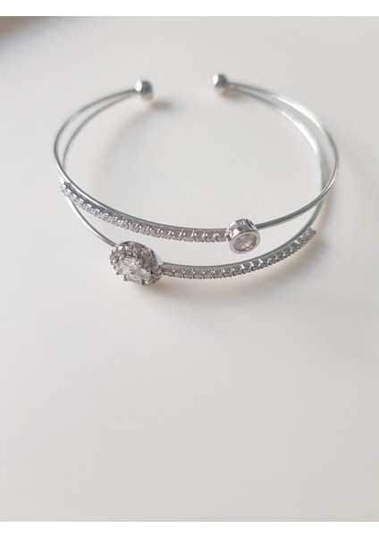 Zirkon Taşlı Çiçek Bileklik fırsatları