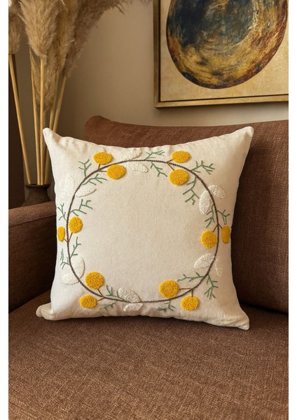 Çiçek Desenli Punch Nakışlı Kırlent Kılıfı - 43X43 cm