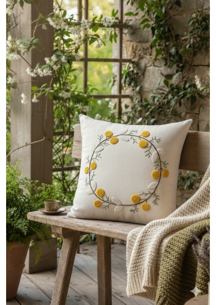 Çiçek Desenli Punch Nakışlı Kırlent Kılıfı - 43X43 cm fiyatları