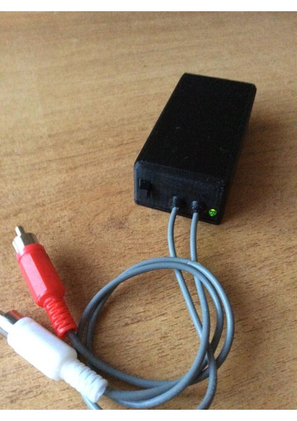 Taşınabilir Bluetooth Modülünün Gövdesi BK8000L ve Bir Çift 18650 Pil (Plastik Aparattır!!!) 3D
