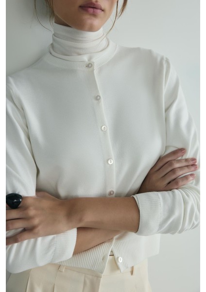 Ekru Lea Triko Hırka