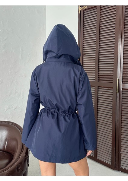 Kadın Suya Dayanıklı Trençkot Kapüşonlu Ekoseli Bonded Kumaş Trençkot indirimleri