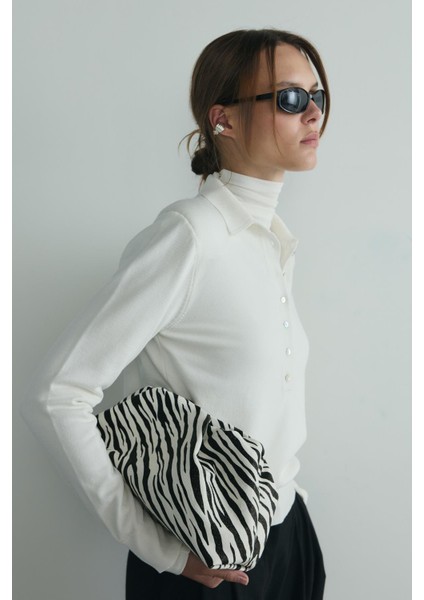 Beyaz Cove Zebra Büzgülü El Çantası indirimleri