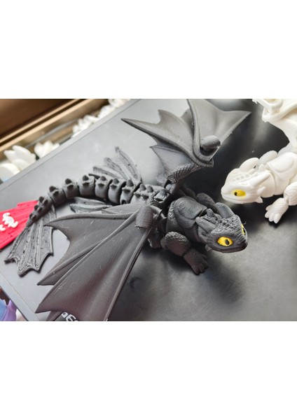 2'li Siyah ve Beyaz Dişsiz Ejderhanı Nasıl Eğitirsin Hareketli Figürü Toothless Oyuncak 20CM modelleri