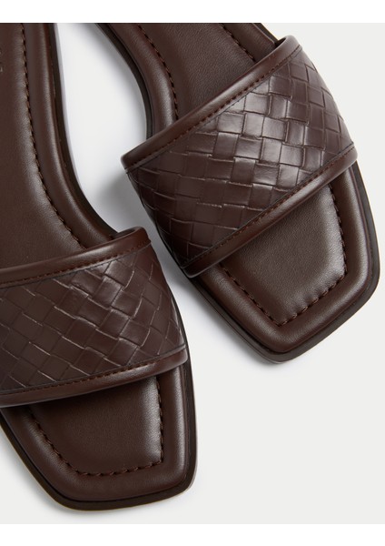 Mule Düz Terlik modelleri