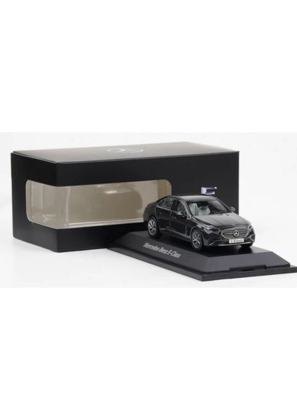 1:43 Mercedes E-200 Class Model Araba fiyatları