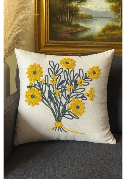 Çiçek Desenli Punch Nakışlı Kırlent Kılıfı - 43X43 cm