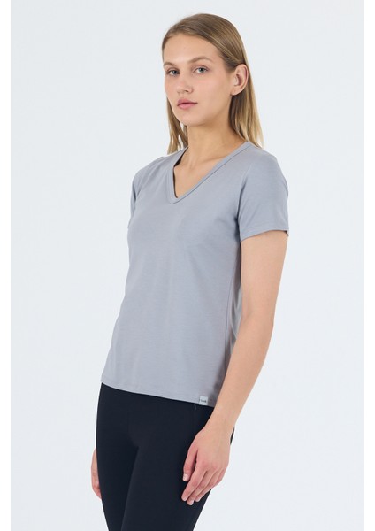 Victoria V Yaka Gri Basic Bambu ve Organik Pamuk Kadın Tişört fiyatları