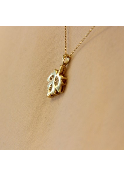 14 Ayar Altın Yaprak Kolye