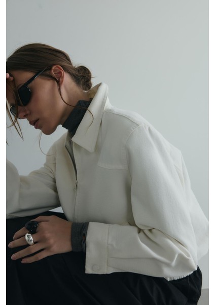 Beyaz Alden Yıkamalı Ceket