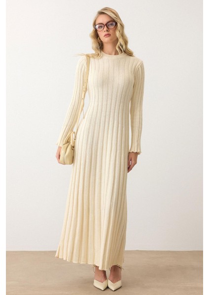 Bisiklet Yaka Kalın Fitilli Uzun Triko Elbise Krem 9363-E indirimleri