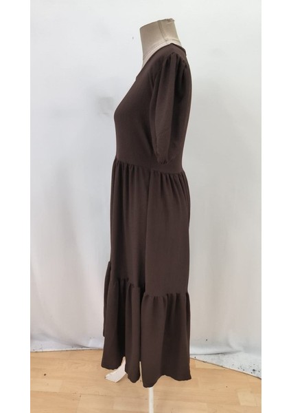 Kadın Kısa Kollu Yakası Açık Katlı Bürümcük Balon Elbise