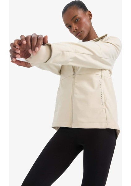 Fit Su İtici Softshell Slim Fit Dar Kesim Kapüşonlu Fermuarlı Cepli Mevsimlik Yağmurluk C4951AX25AU