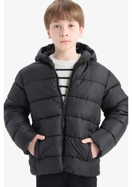 Erkek Çocuk Su Geçirmez Kapüşonlu Fermuarlı Şişme Mont A1875A825AU