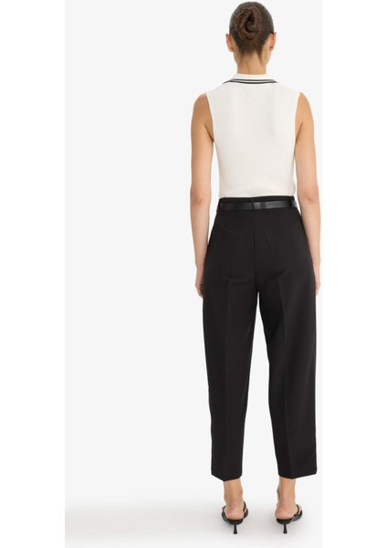 Carrot Fit Cep Detaylı Yüksek Bel Düz Paça Gabardin Pantolon F7446AX25AU