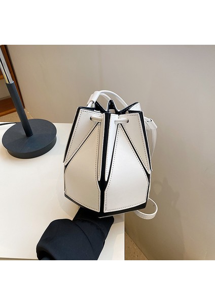 Moda ve Kişiselleştirilmiş Tasarım Katlanır Küçük Çanta Kadın Yeni Çok Yönlü Çapraz Çanta Doku El Kovasız Çanta (Yurt Dışından) modelleri