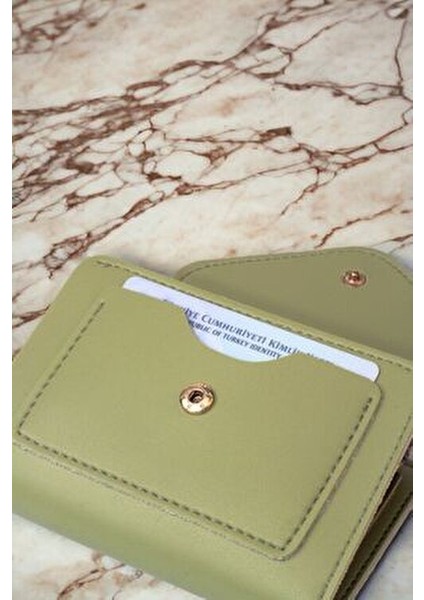 Kadın Yumuşak Derili Çıtçıtlı ve Fermuarlı Şık Yeşil Cüzdan Kartlık Aksesuar fırsatları