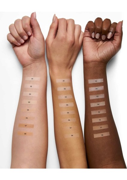 Silky Touch No:01 Ivory Sıkıştırılmış Kompakt Pudra – Doğal, Pürüzsüz ve Hafif Makyaj Görünümü