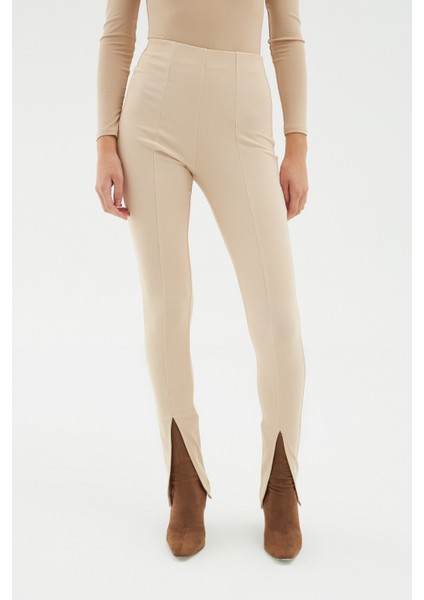 Beli Lastikli Yırtmaçlı Pantolon Bej fırsatları