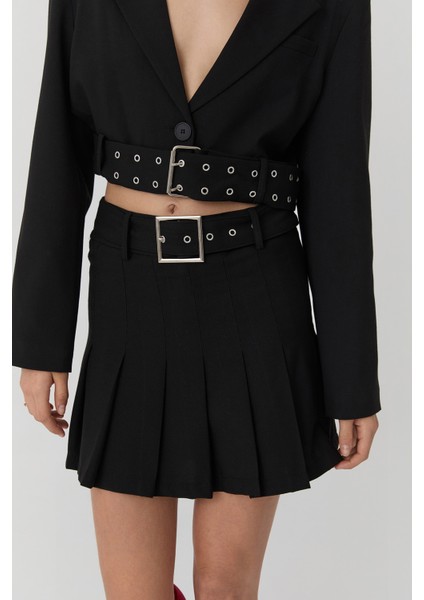 Kemer Detaylı Pileli Mini Etek Siyah fırsatları