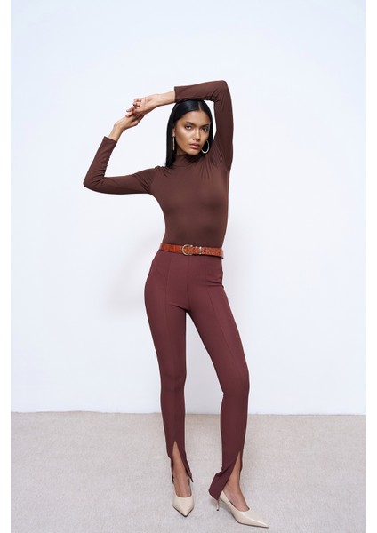 Beli Lastikli Yırtmaçlı Pantolon Kahve