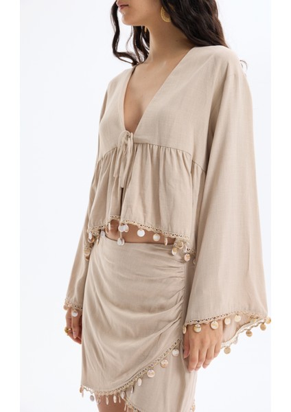 Midye Kabuk Aksesuarlı Bağlamalı Keten Bluz Koyu Bej fırsatları