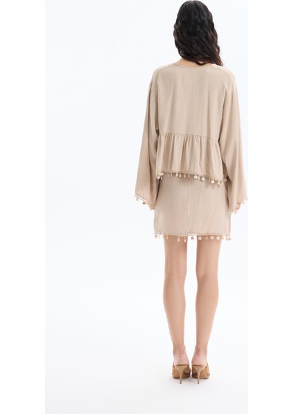 Midye Kabuk Aksesuarlı Bağlamalı Keten Bluz Koyu Bej