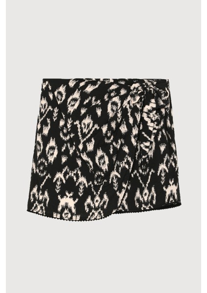 Düğüm Bağlama Detaylı Desenli Mini Etek Siyah fiyatları