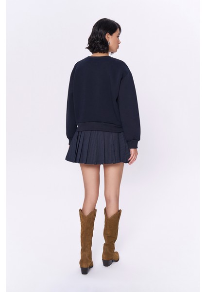 Yazı Baskılı Sweatshirt Lacivert indirimleri
