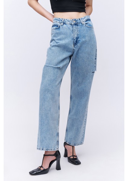 Yırtık Detaylı Bol Paça Denim Pantolon Mavi modelleri
