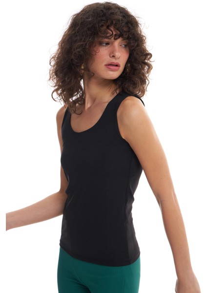 Kalın Askılı Basic Bluz Siyah modelleri