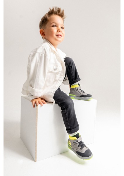 Erkek Çocuk Gri Hakiki Deri Anatomik Günlük Bot fiyatları