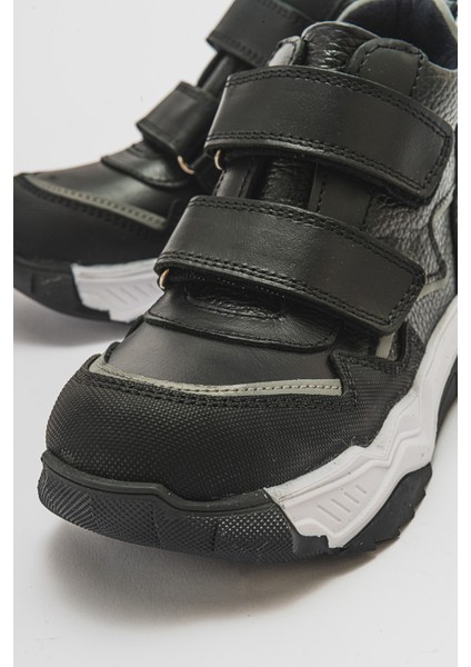 Erkek Çocuk Siyah Hakiki Deri Suya Dayanıklı Günlük Bot fiyatları