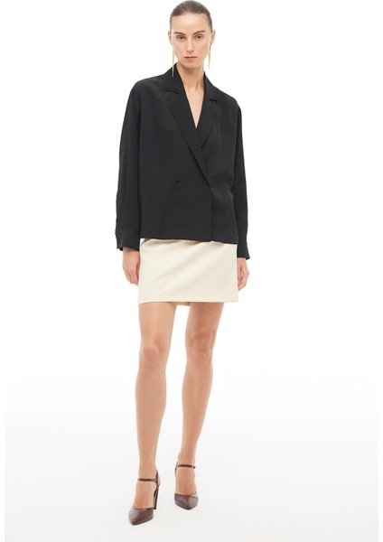 Siyah Klasik Yaka Bluz