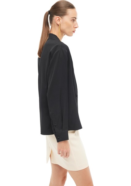 Siyah Klasik Yaka Bluz fiyatları