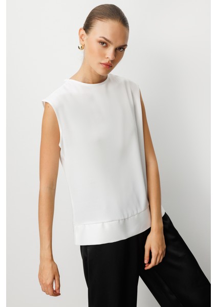 Ekru Kolsuz Basic Saten Bluz modelleri