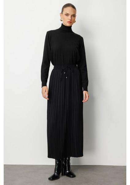 Beli Ipli Ince Piliseli Siyah Maksi Etek