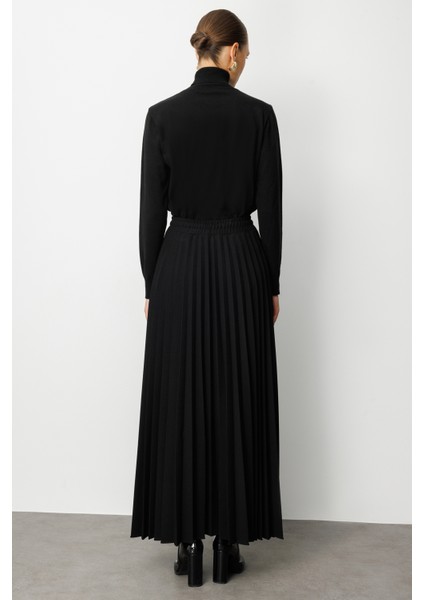 Örme Krep Piliseli Maksi Siyah Etek modelleri