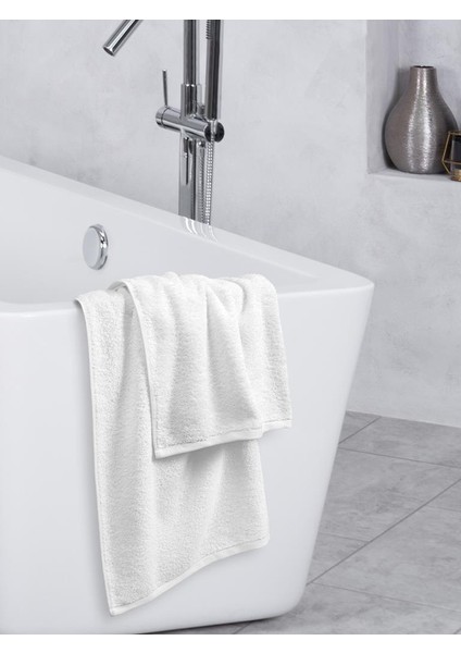 Beyaz Otel Tipi Tekli Pamuklu Havlu Fors modelleri