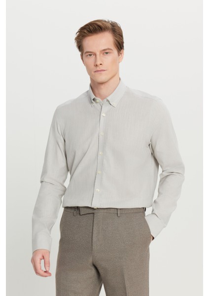Erkek Gri Slim Fit Dar Kesim Düğmeli Yaka Keten Görünümlü %100 Pamuk Flamlı Gömlek